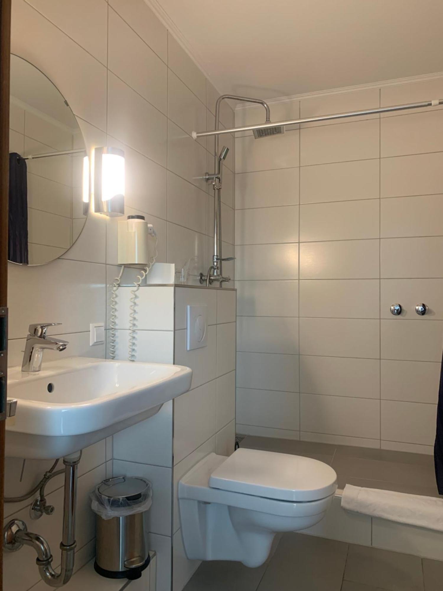Hotel Calenberger Hof Wennigsen Esterno foto